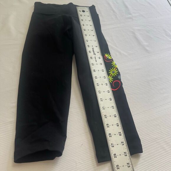 Margarita Supplex VTG Black Floral Dragonfly Embroidered Pull On Yoga Pants Sz 1 - Picture 4 of 9